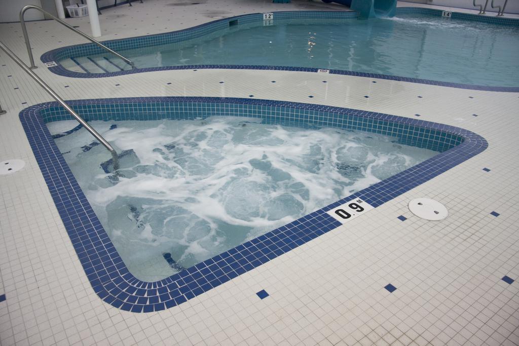 St. Albert Inn & Suites Saint Albert Extérieur photo