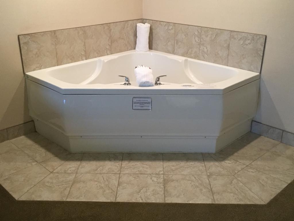 St. Albert Inn & Suites Saint Albert Extérieur photo